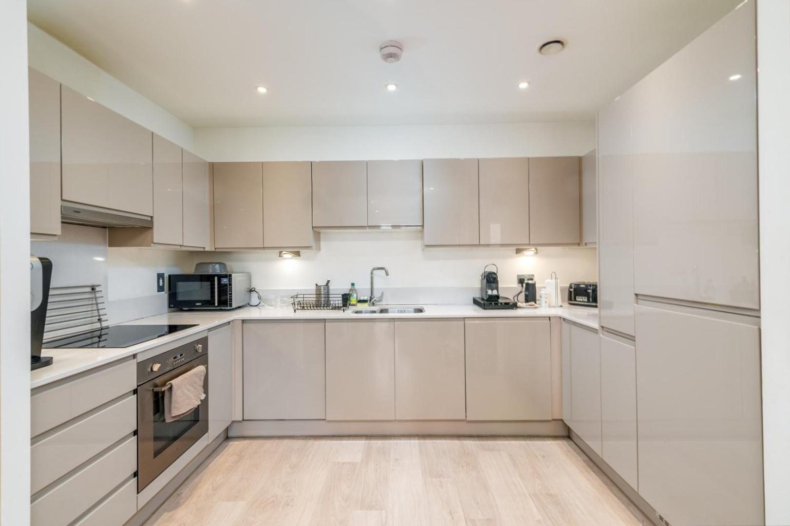Gorgeous Wembley Flat Apartament