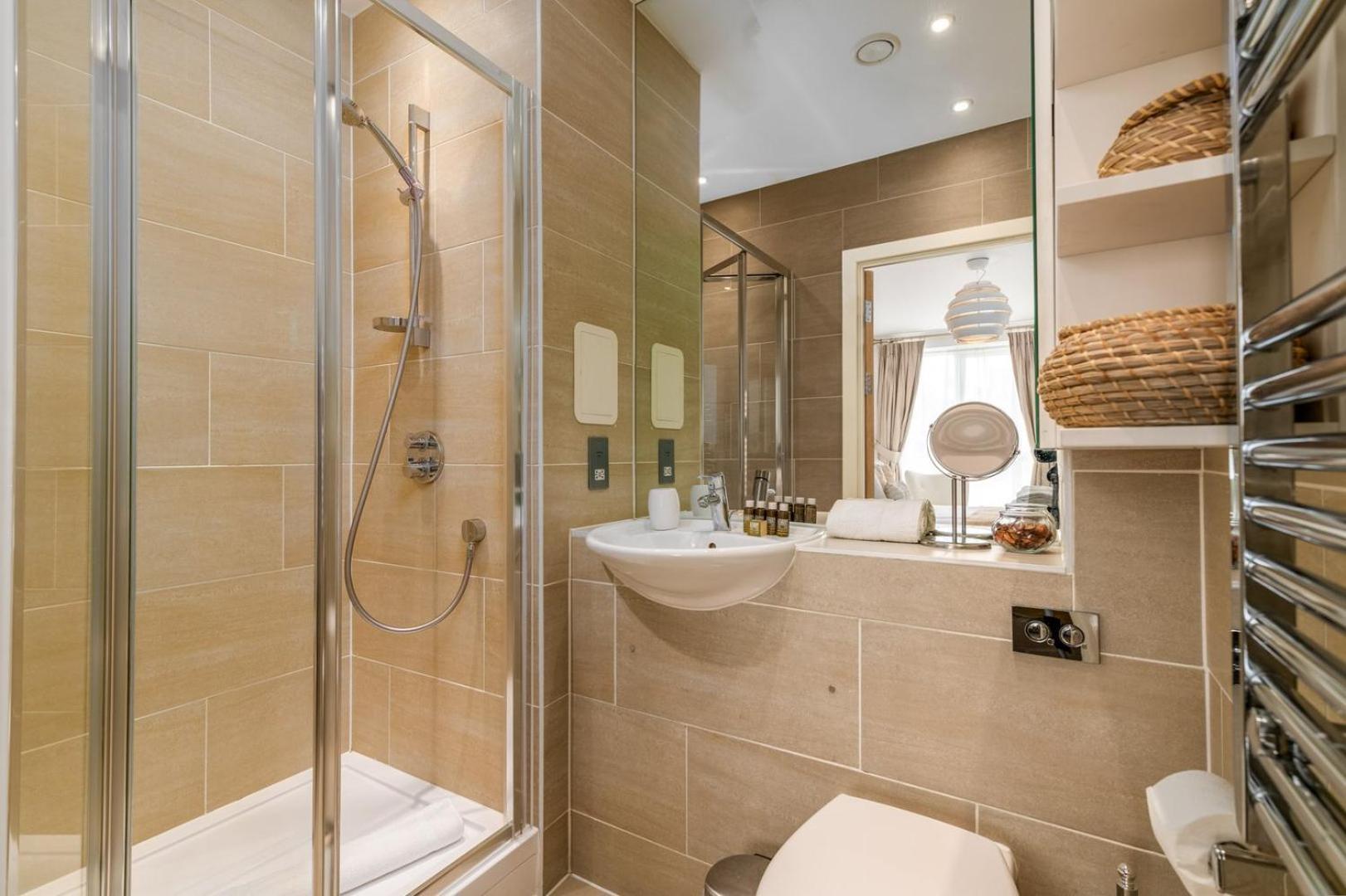 Gorgeous Wembley Flat Apartament Londra